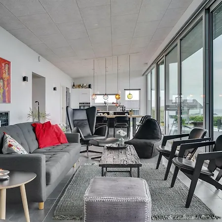 Alyna - 200m From The Sea By Interhome