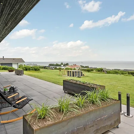 Alyna - 200m From The Sea By Interhome Feriehus Knebel